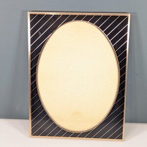 Black and gold striped picture frame Hong Kong